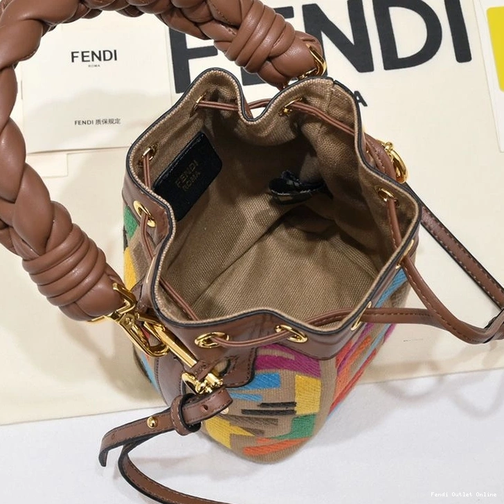 Affordable Brown Motif FF Mon In Tresor Canvas Bucket with Fendi Handle Mini Woven Bag 0815